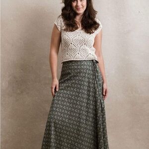 ISO: Neuflora skirts